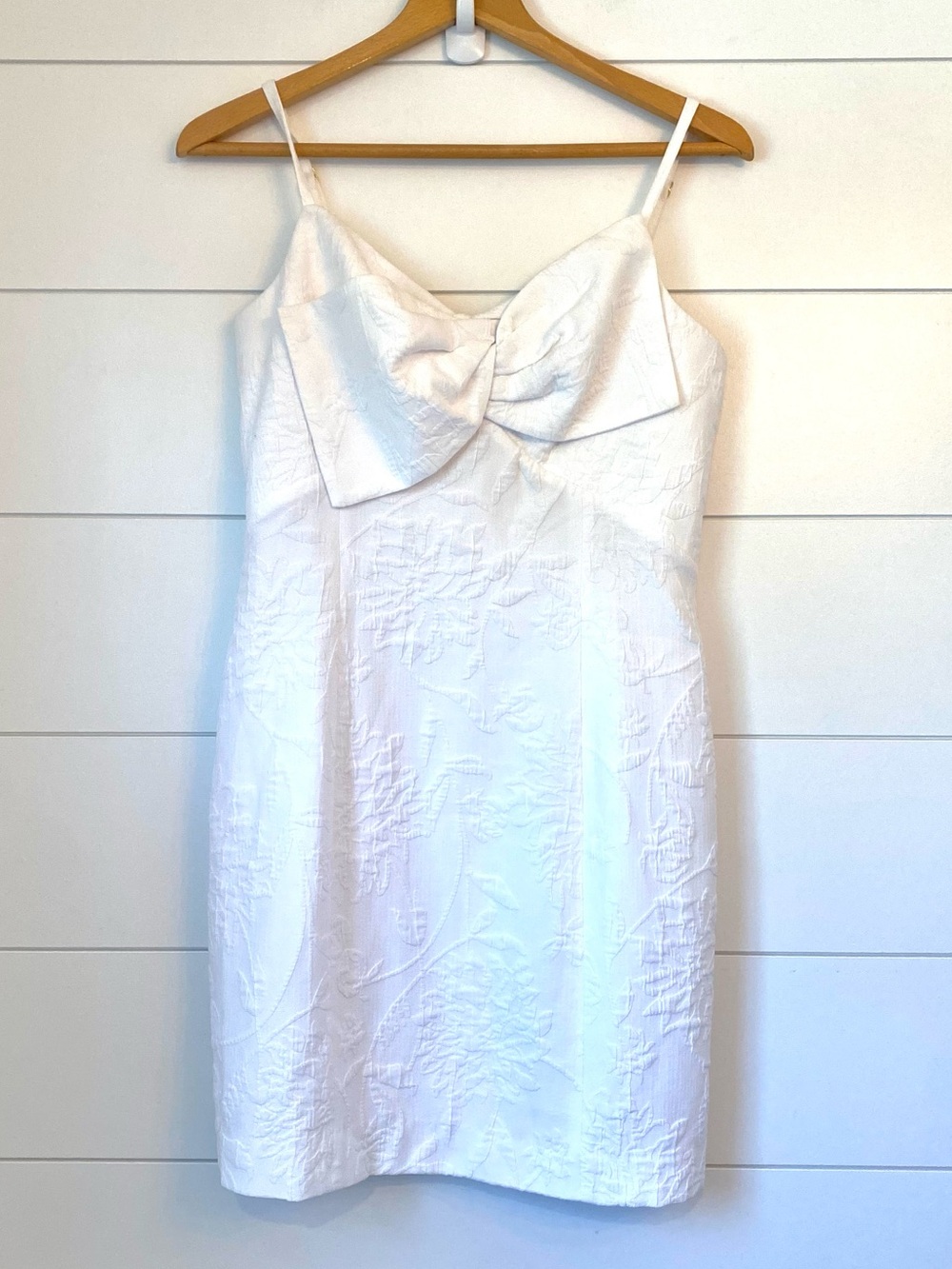 NWOT Lilly Pulitzer White Bow-Front Spaghetti Strap dress! Size 6!